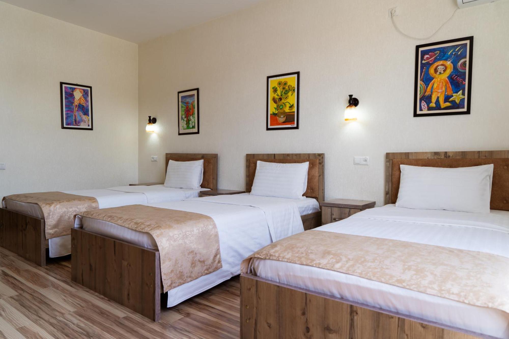Tourist Inn Hotel Tashkent Esterno foto