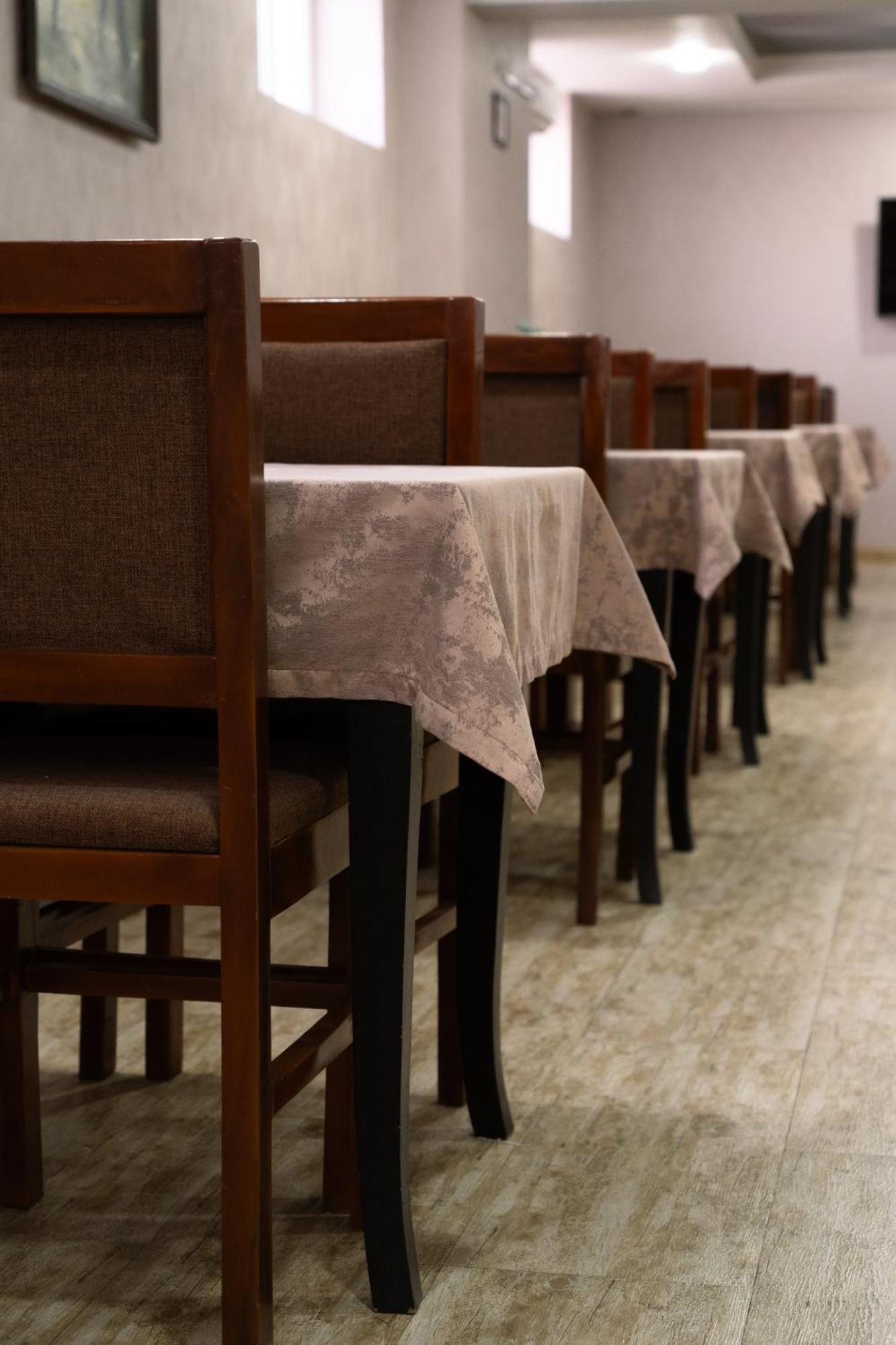 Tourist Inn Hotel Tashkent Esterno foto