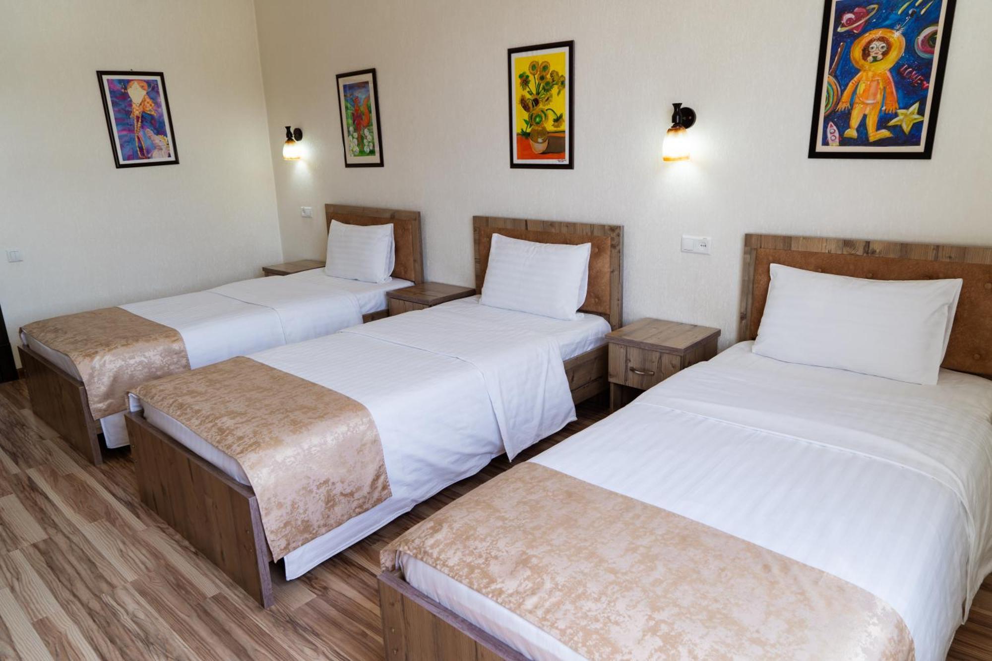 Tourist Inn Hotel Tashkent Esterno foto