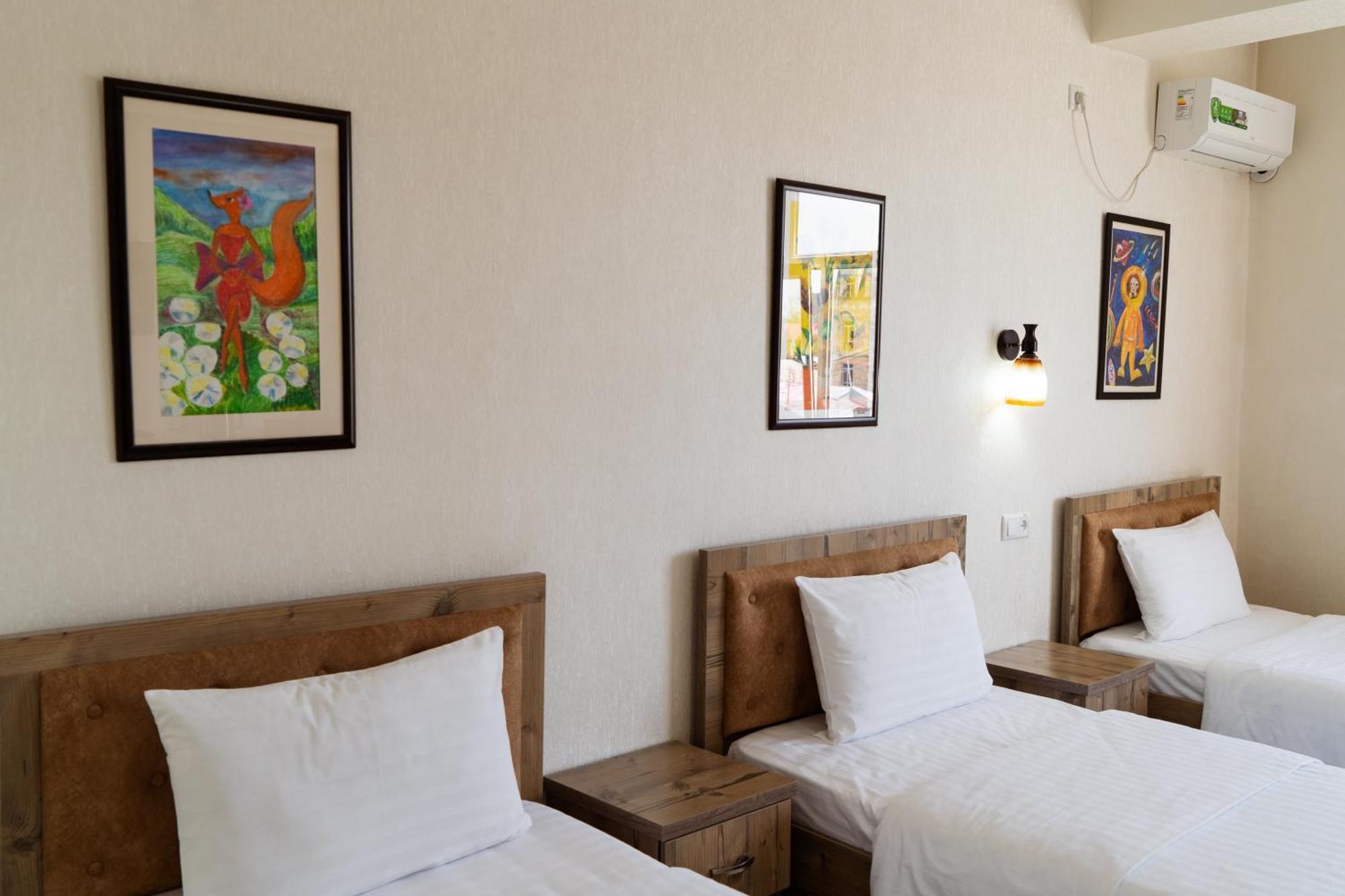 Tourist Inn Hotel Tashkent Esterno foto