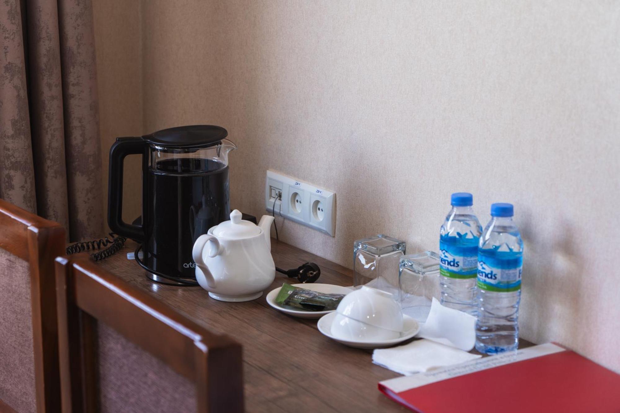 Tourist Inn Hotel Tashkent Esterno foto