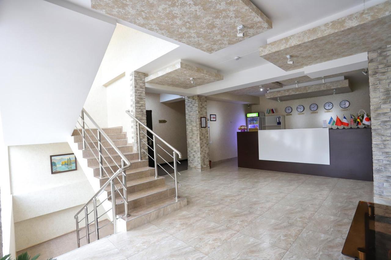 Tourist Inn Hotel Tashkent Esterno foto